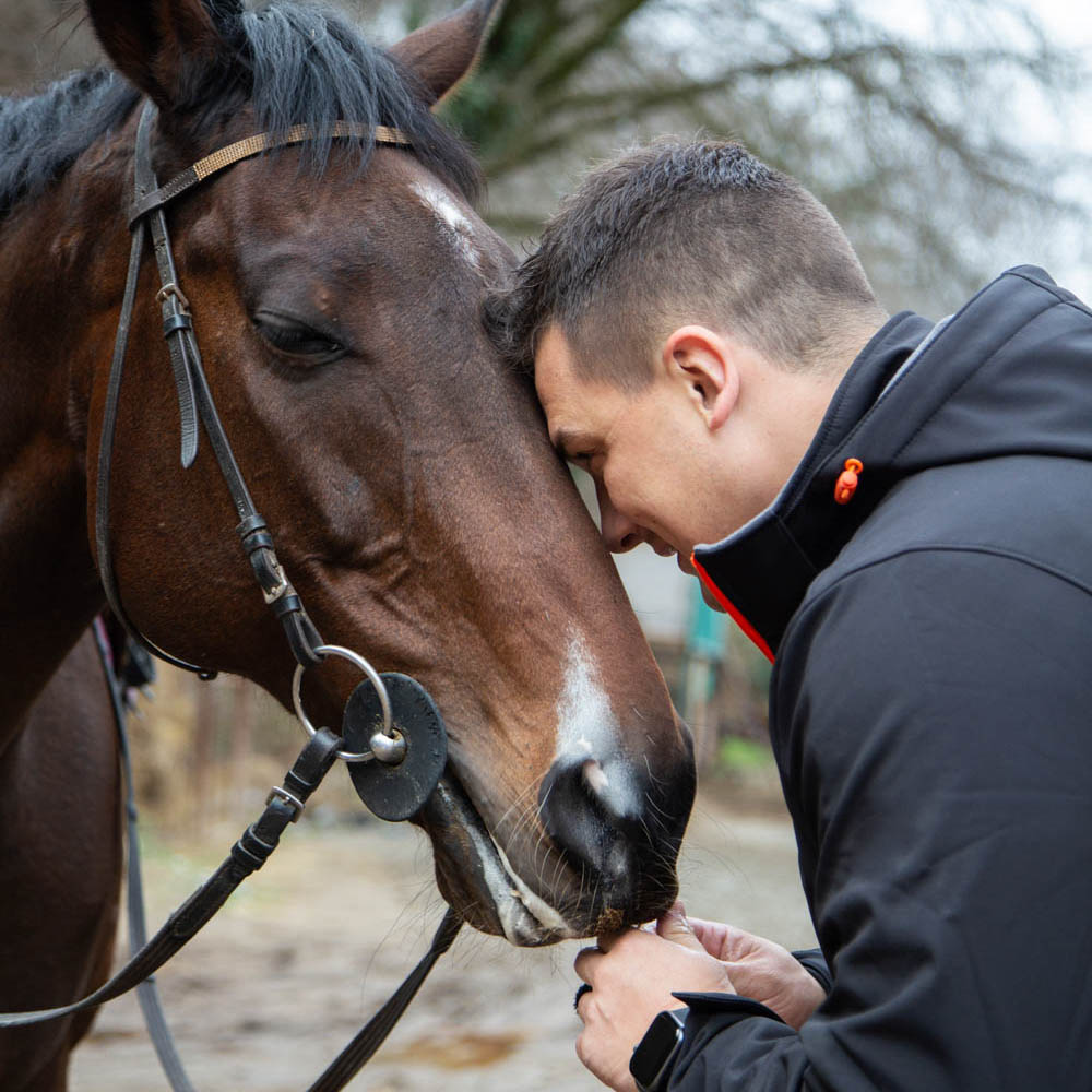 Deer Hollow applies Equine Assisted Therapy to help nurse heal from trauma and addiction, showcasing its expertise in treating first responders and veterans.